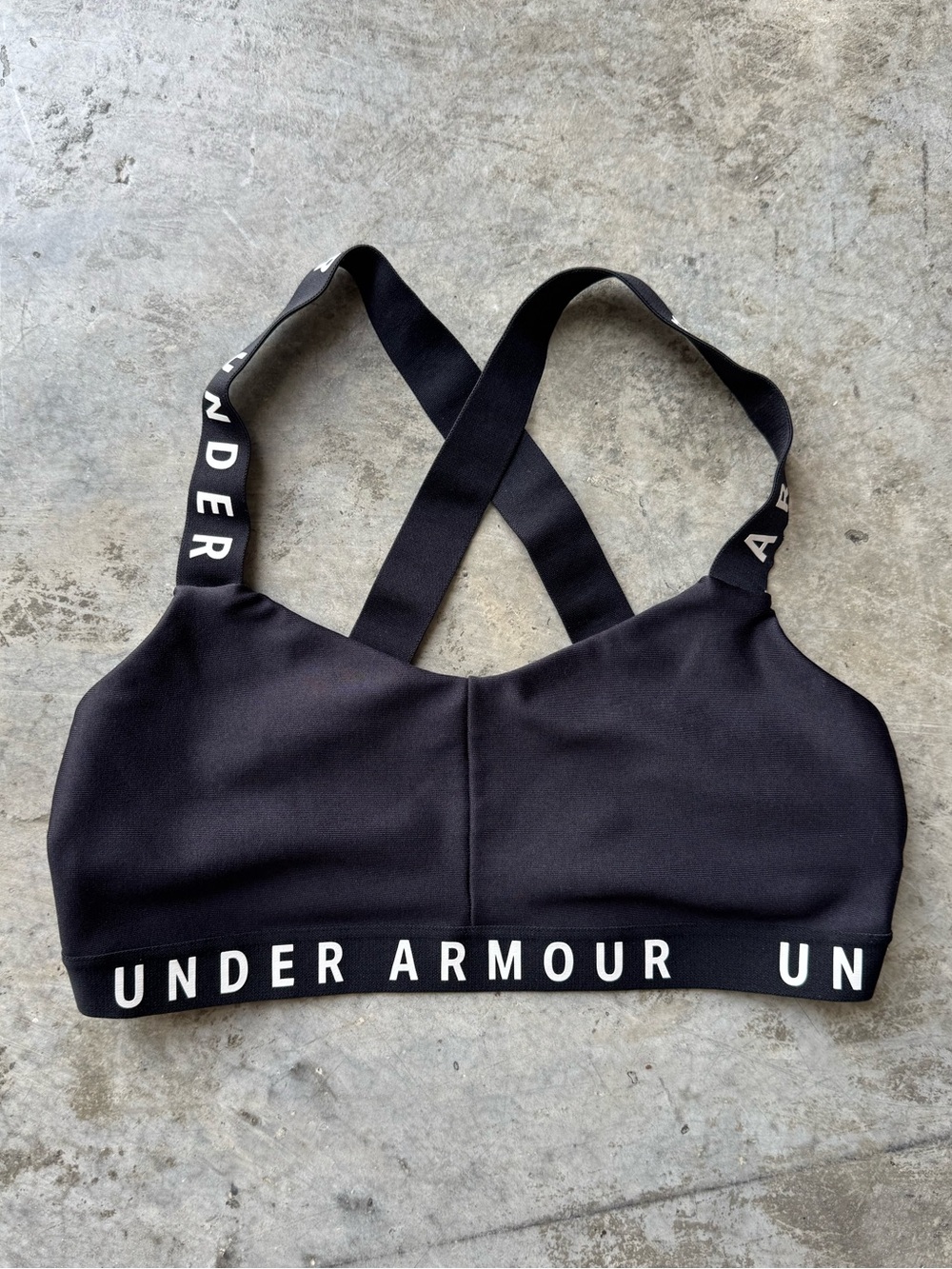 Under Armour Black Cross-Back Elastic Band Sports Bra